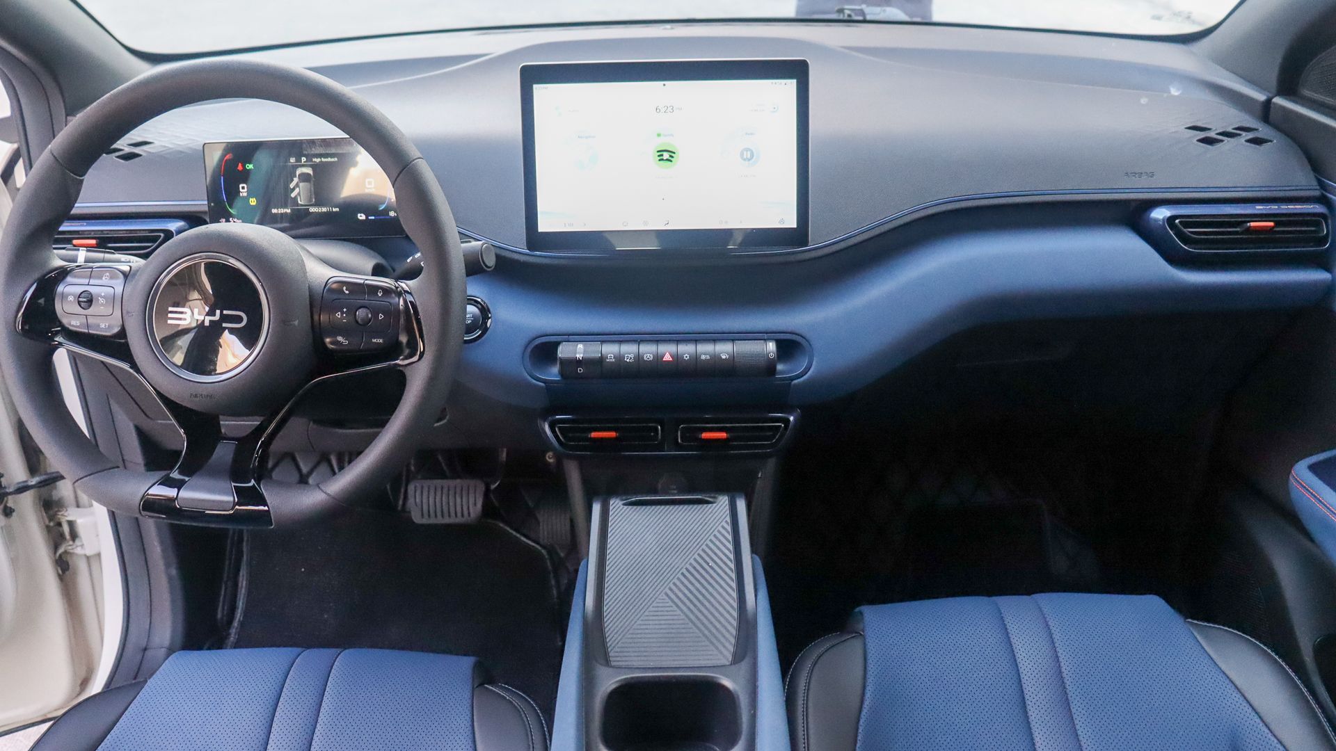 BYD Dolphin Mini 2025 300 Km Hb Mini Hev At