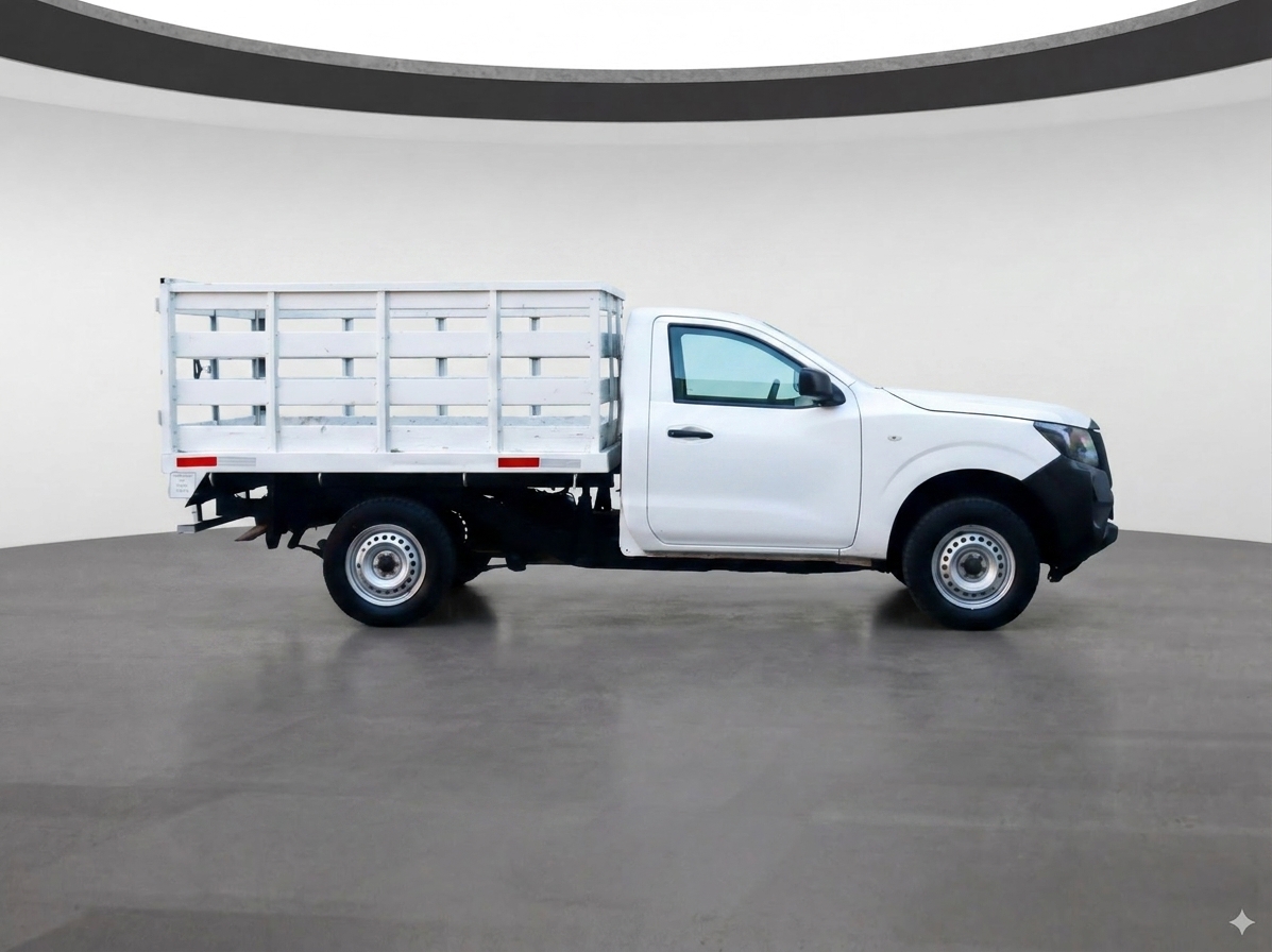 Nissan NP300 2022 2.5 Estacas Dh Aa Mt
