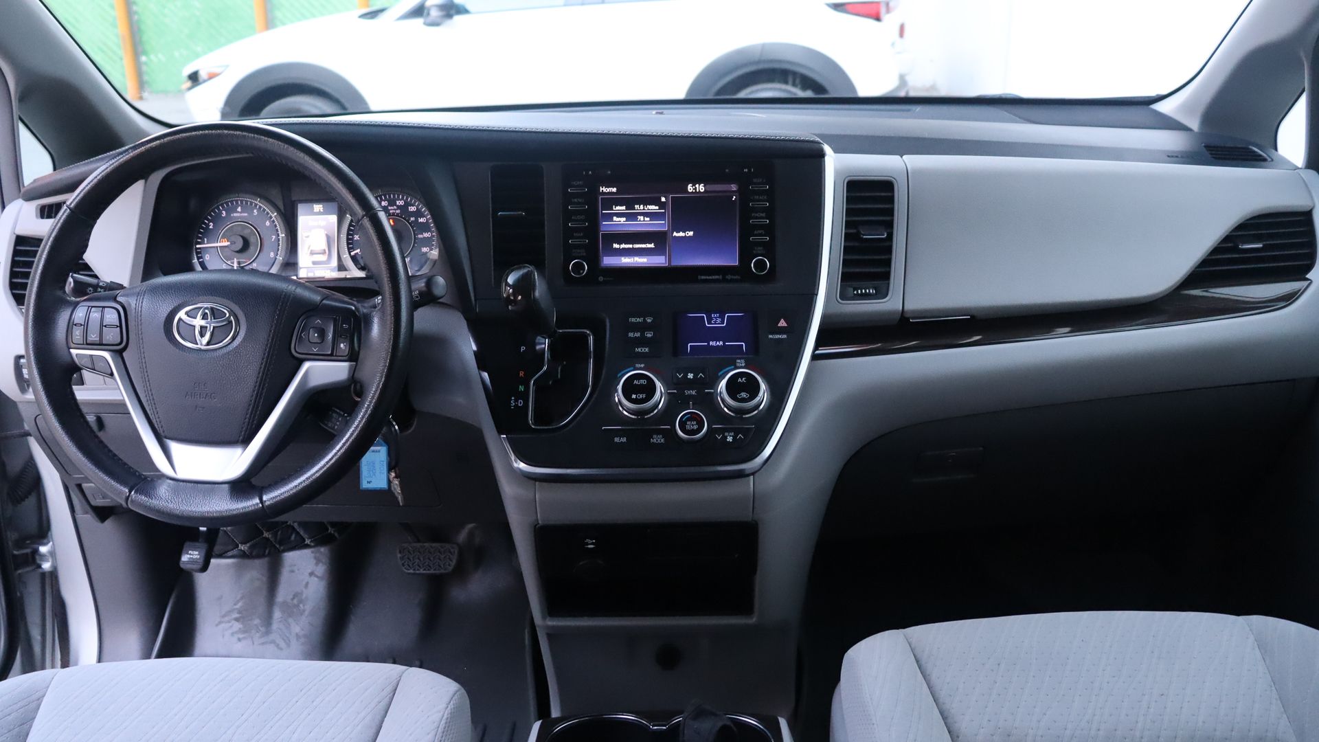 Toyota Sienna 2019 3.5 Xle Tela At