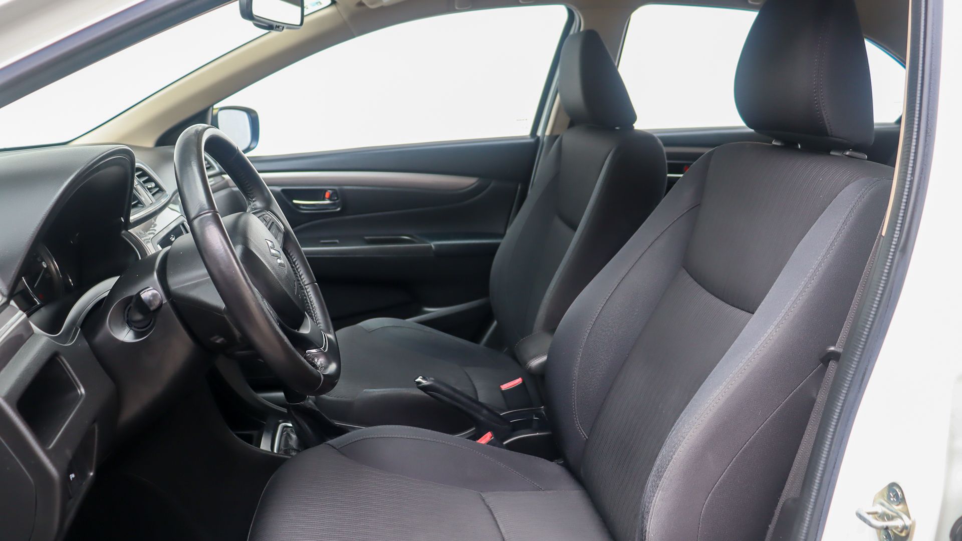 Suzuki Ciaz 2021 1.4 Glx Mt