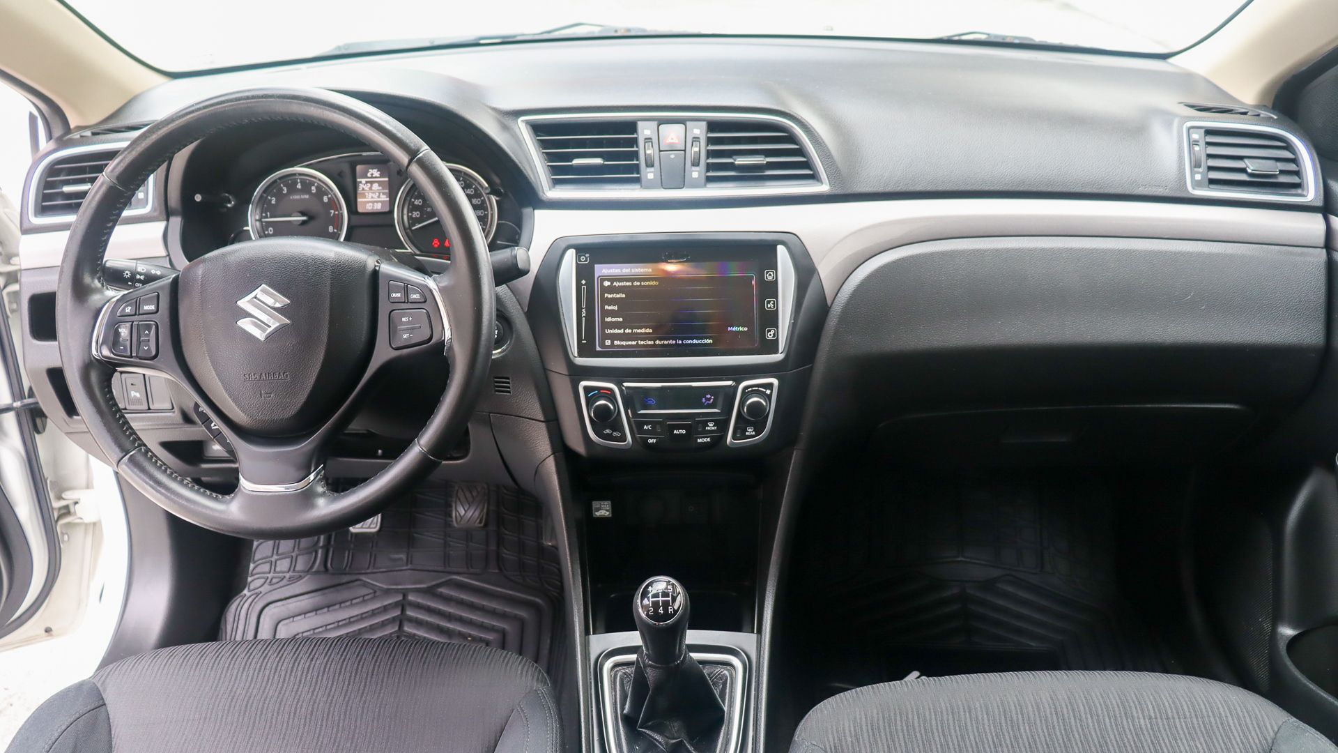 Suzuki Ciaz 2021 1.4 Glx Mt
