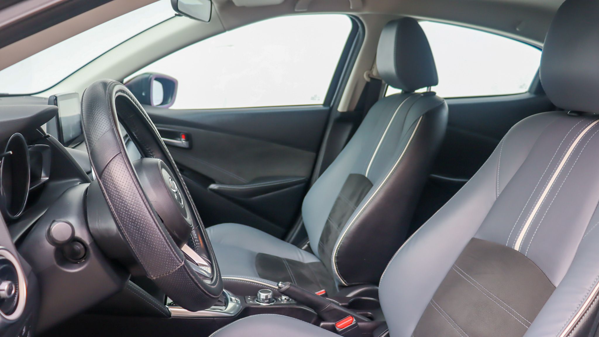 Mazda Mazda 2 2023 1.5 Carbon Edition At