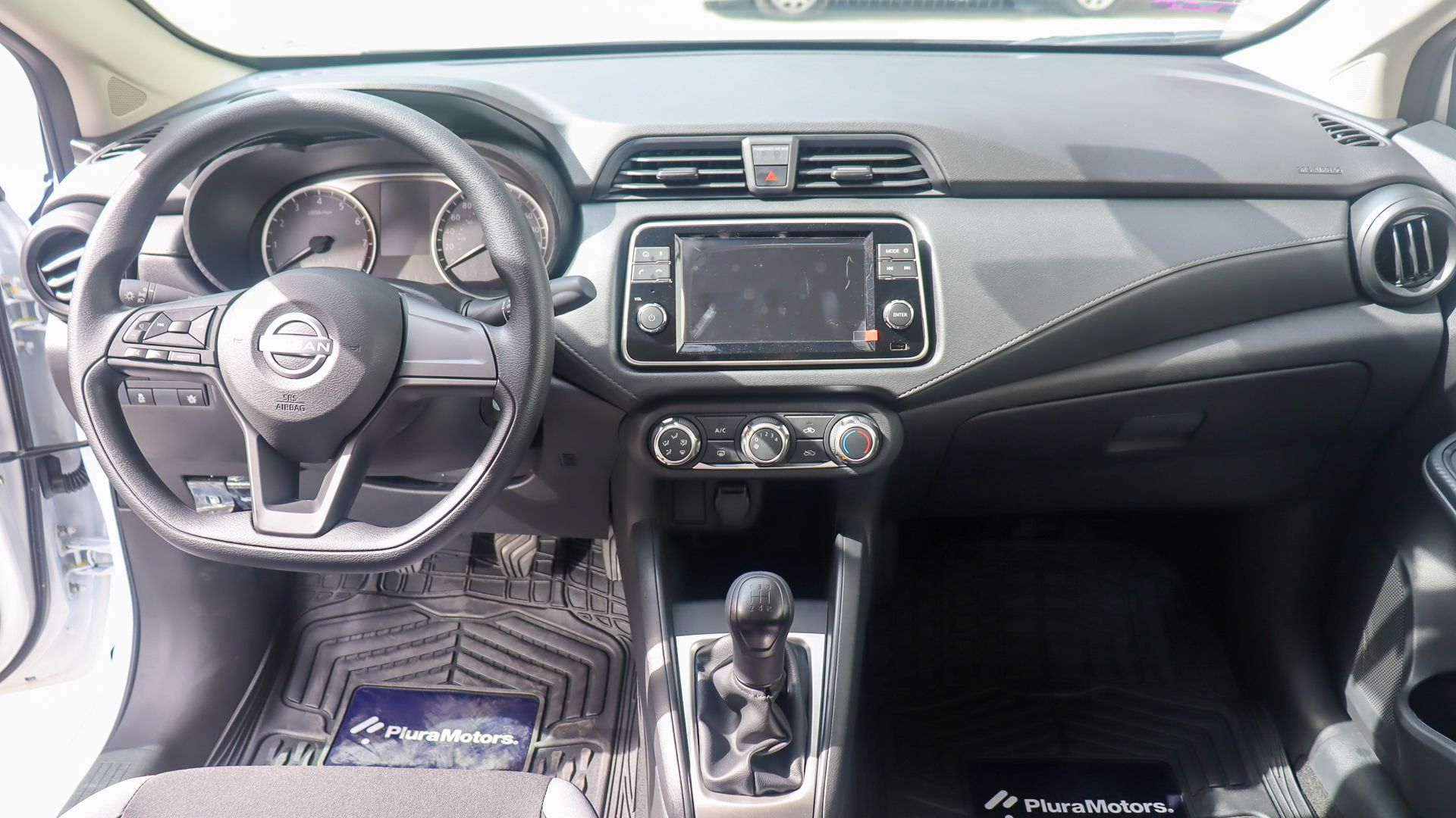 Nissan V-Drive 2026 1.6 A/C  Mt