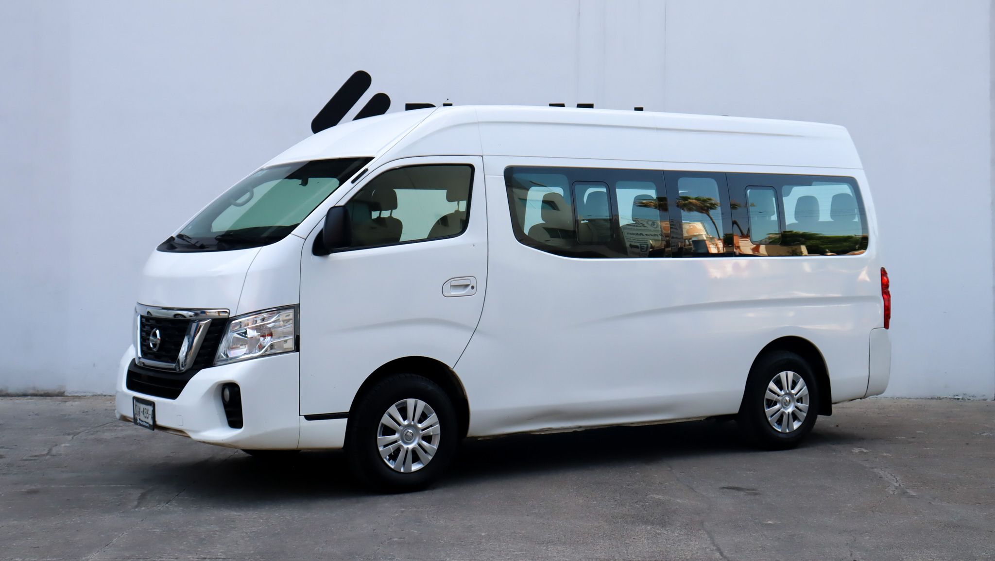Nissan Urvan 2022