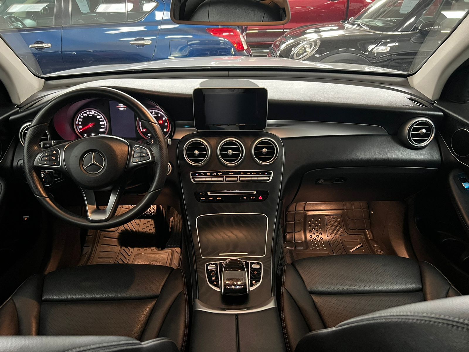 Mercedes Benz Clase GLC 2019 2.0 300 Off Road Paquete At