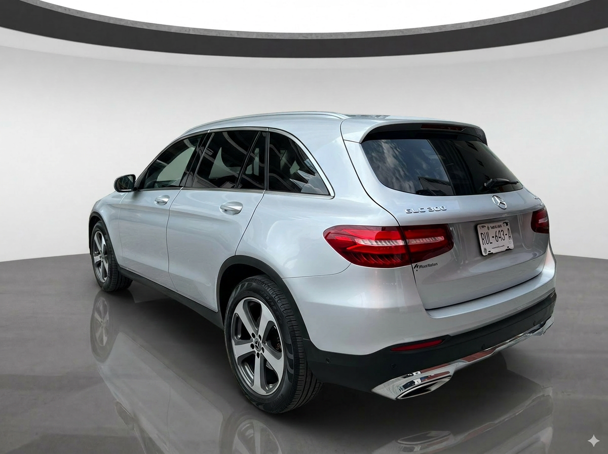 Mercedes Benz Clase GLC 2019 2.0 300 Off Road Paquete At